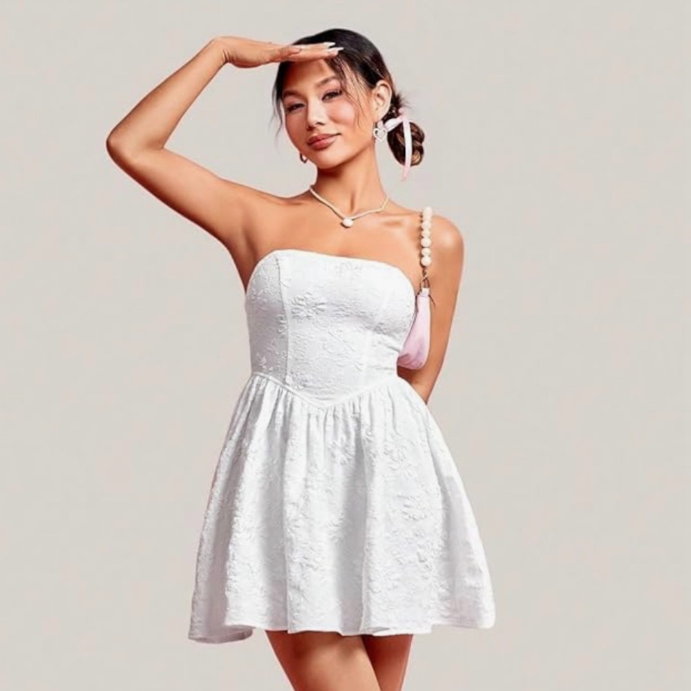 Strapless White Baroque Mini Dress in Petite Large